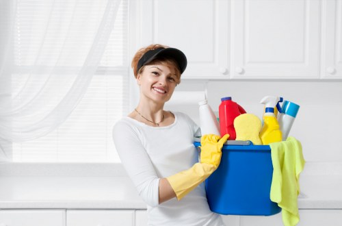 Deep cleaning kitchen surfaces during tenancy move-out